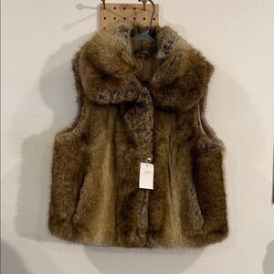 Frisson Faux Fur Vest - Brown Cozy Sleeveless Coat. No size